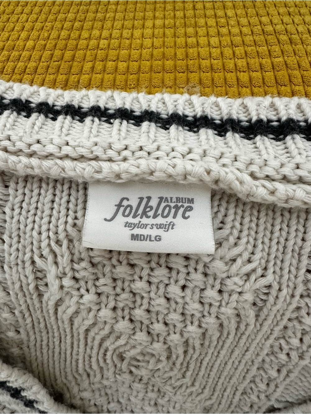 Taylor Swift Folklore Cardigan M/LG - Picture 2 of 4